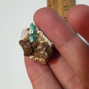 8.97grams emerald crystals on matrix specimen swat